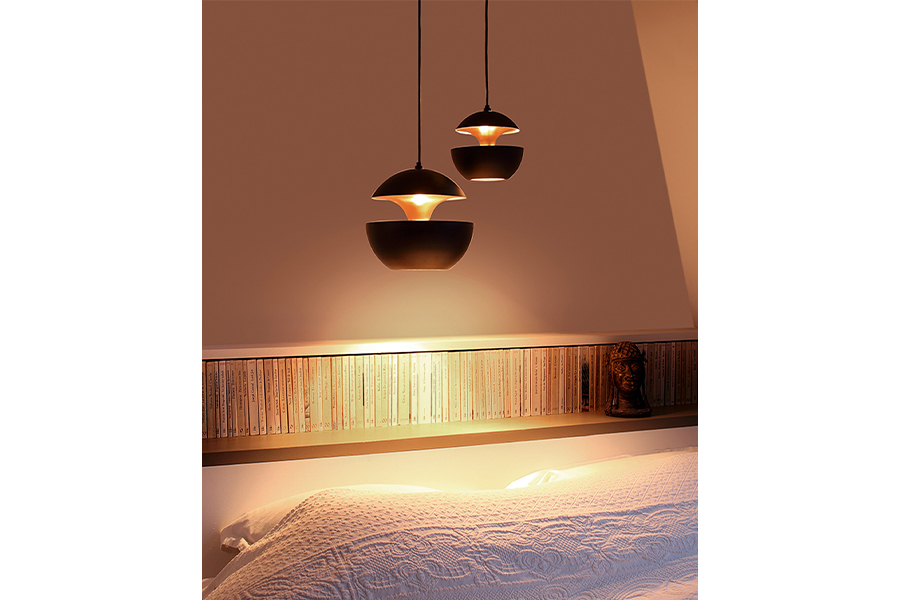 HERE COMES THE SUN(ヒア・カムズ・ザ・サン)250 ペンダントランプ ブラック/コッパー