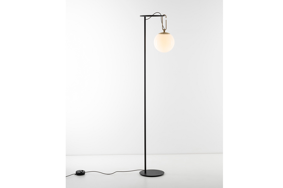 AnhFフロアランプ