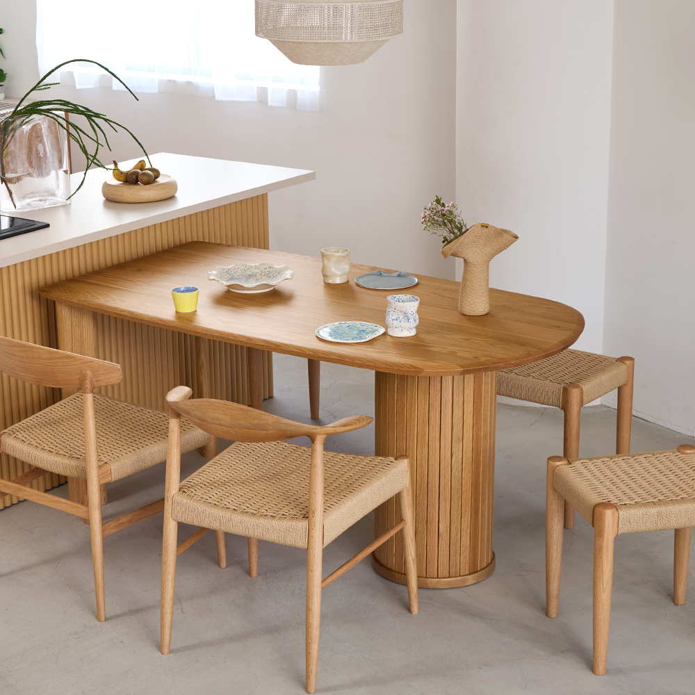 ウィルティック ハーフラウンド マティエラ塗装 ダイニングテーブル