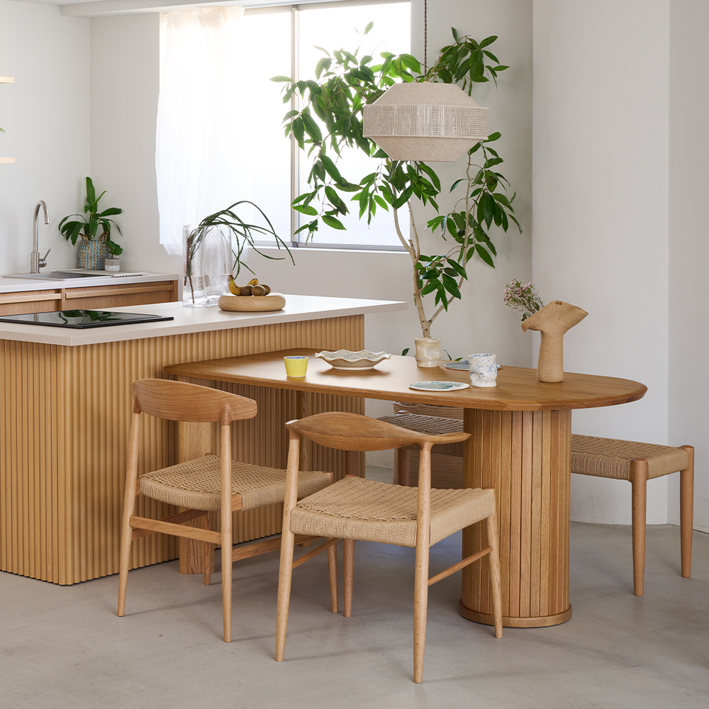 ウィルティック ハーフラウンド マティエラ塗装 ダイニングテーブル